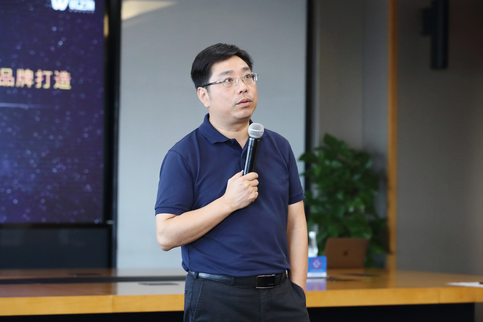 15355057423690644Cwd.jpg B95I6134.JPG